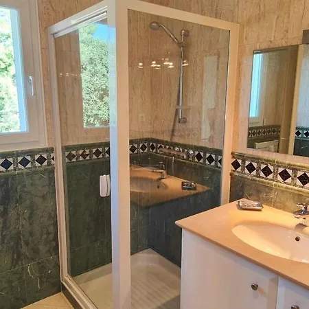 Charming House With Private Pool Saint-Raphaël