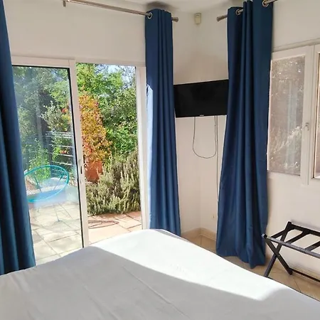 Charming House With Private Pool Dom wakacyjny Saint-Raphaël